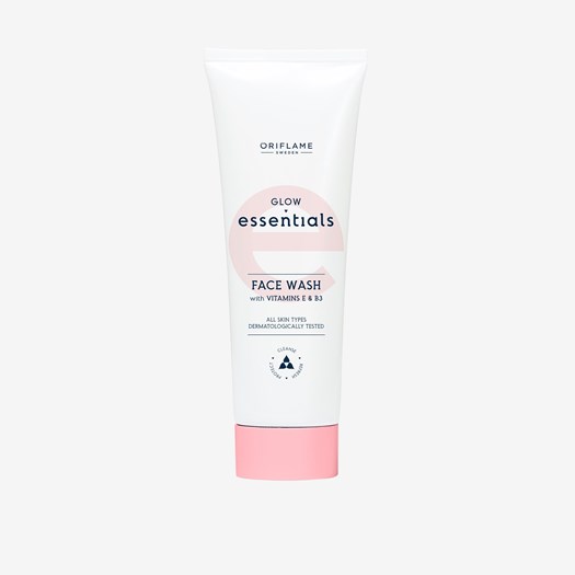 Glow Essentials Face Wash with Vitamins E and B3 For Dry Skin Types