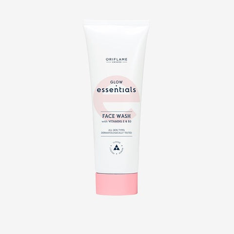 Oriflame Glow Essentials Face Wash with Vitamins E and B3 125 ML