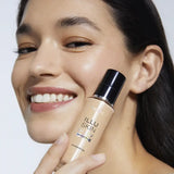 Illuskin Glow Reflective Foundation – 12 Hour Long Lasting Natural Glow | Sweat & Transfer Proof